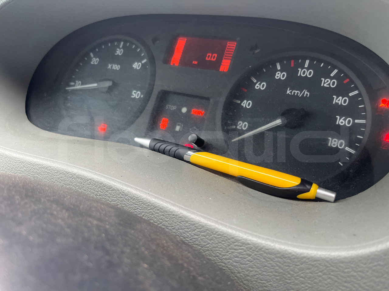 Nissan Interstar - Suburban bus: picture 3 Nissan Interstar - Suburban bus: picture 3