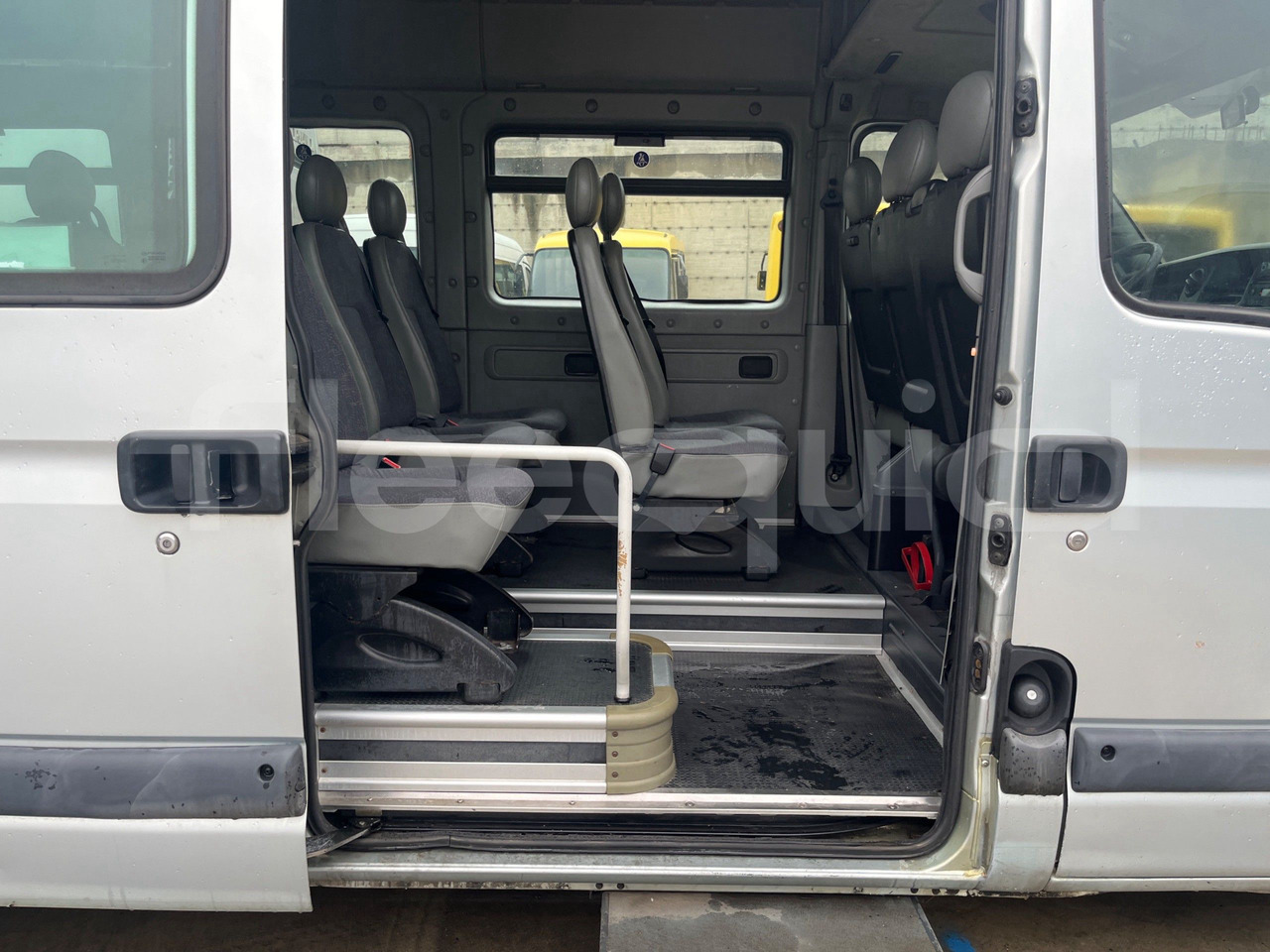 Lease a  Nissan Interstar Nissan Interstar: picture 11 Lease a  Nissan Interstar Nissan Interstar: picture 11