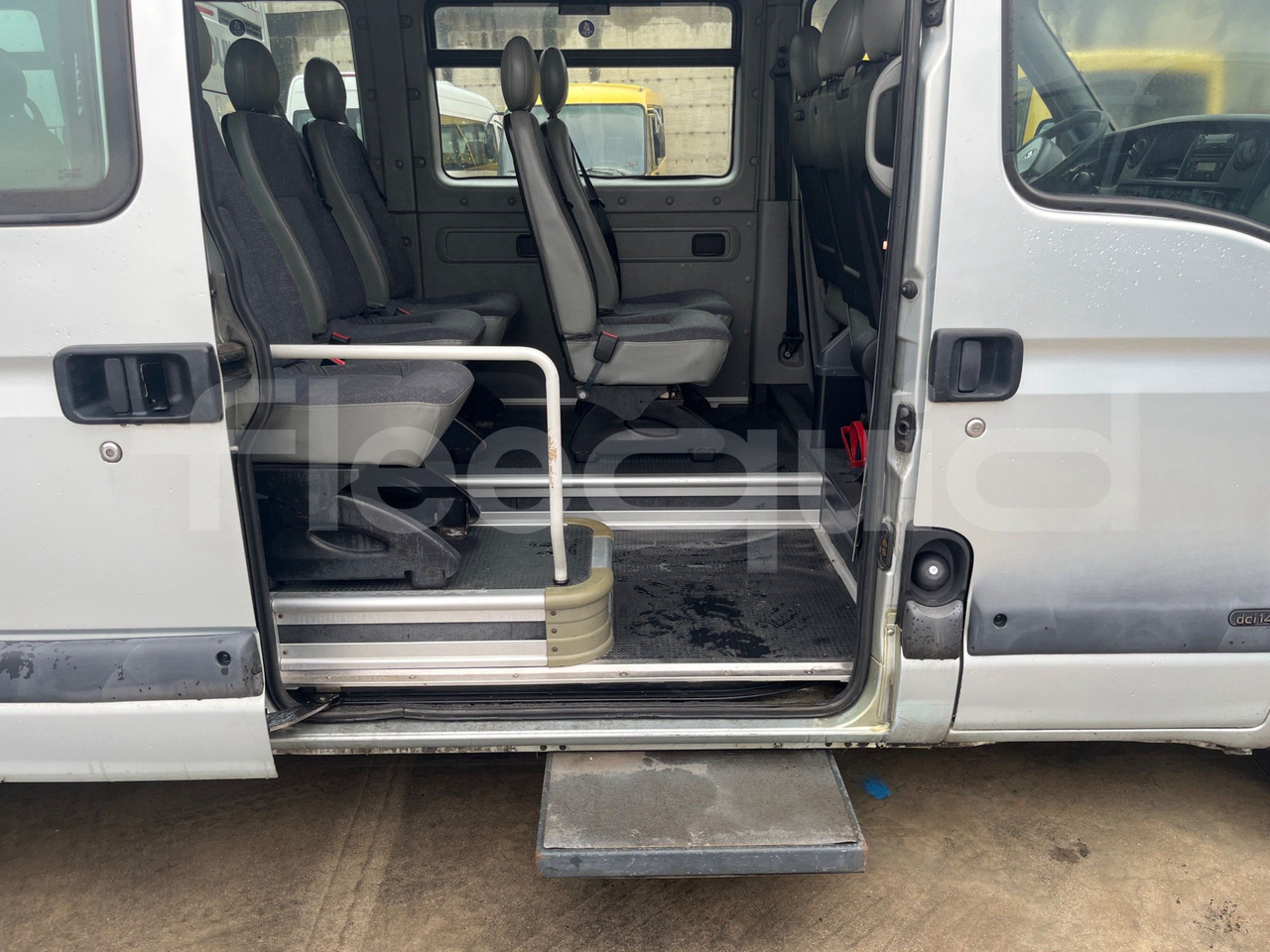 Lease a  Nissan Interstar Nissan Interstar: picture 7 Lease a  Nissan Interstar Nissan Interstar: picture 7