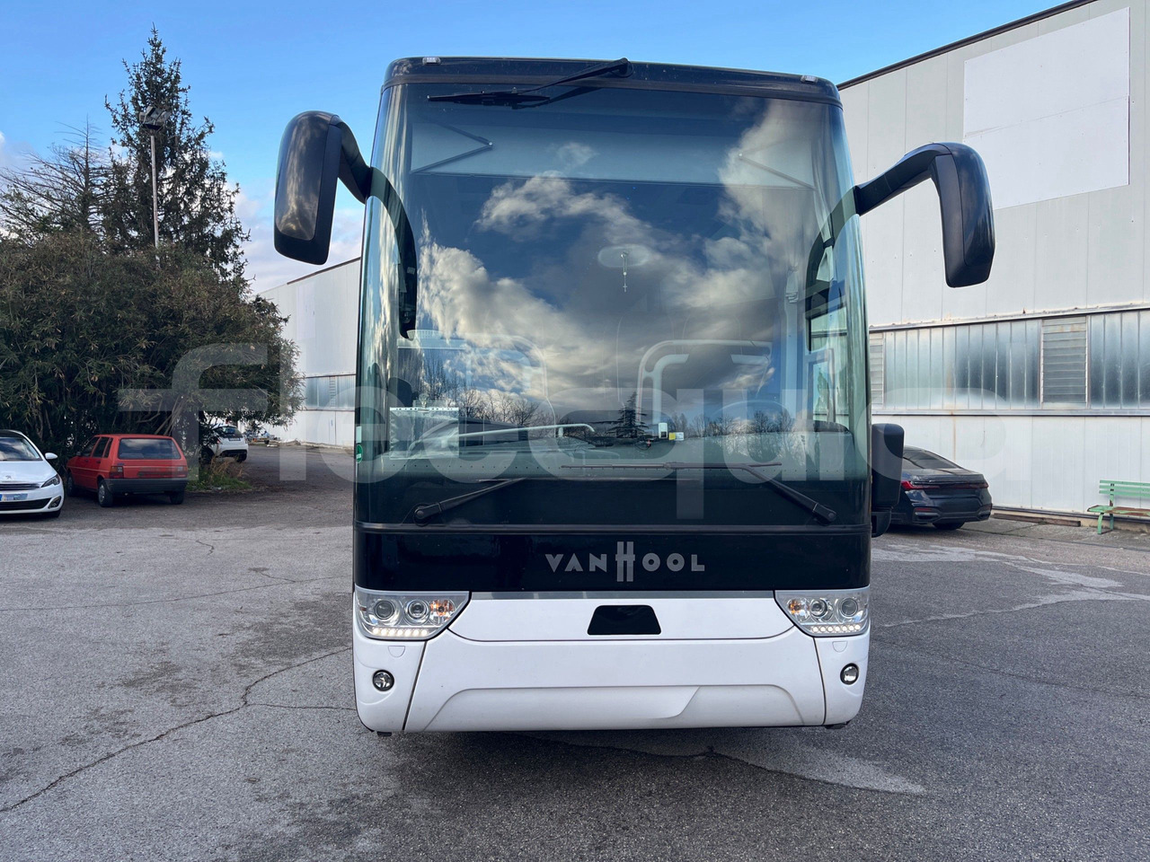 Van Hool Astron - Coach: picture 2 Van Hool Astron - Coach: picture 2