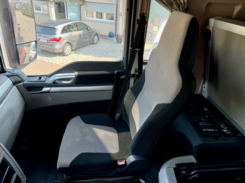 Tractor unit MAN TGS 33.640 6x4 Kipphydraulic-Retarder: picture 17