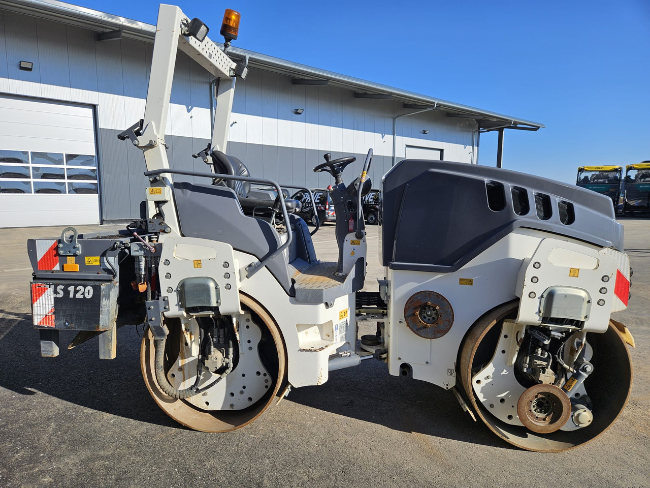 HAMM HD 13i VV - Road roller: picture 2 HAMM HD 13i VV - Road roller: picture 2