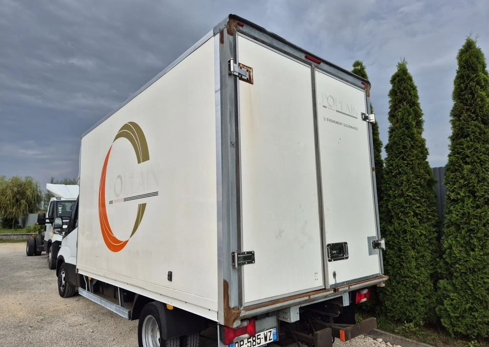 Kontener 8 palet 2016 rok, Iveco, Mastr, Sprinter, Ducato, Regulowana podramówka, stan bdb - Swap body - box: picture 3 Kontener 8 palet 2016 rok, Iveco, Mastr, Sprinter, Ducato, Regulowana podramówka, stan bdb - Swap body - box: picture 3