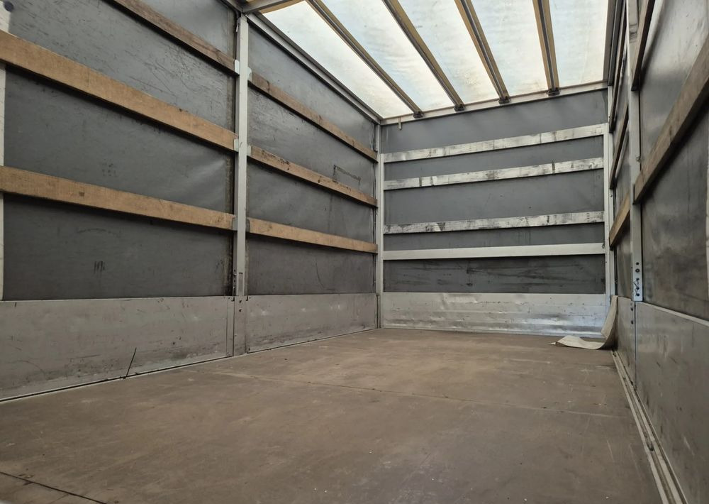 Renault Master 2.3 Plandeka 10 palet Bliźniaki - Flatbed van: picture 5 Renault Master 2.3 Plandeka 10 palet Bliźniaki - Flatbed van: picture 5