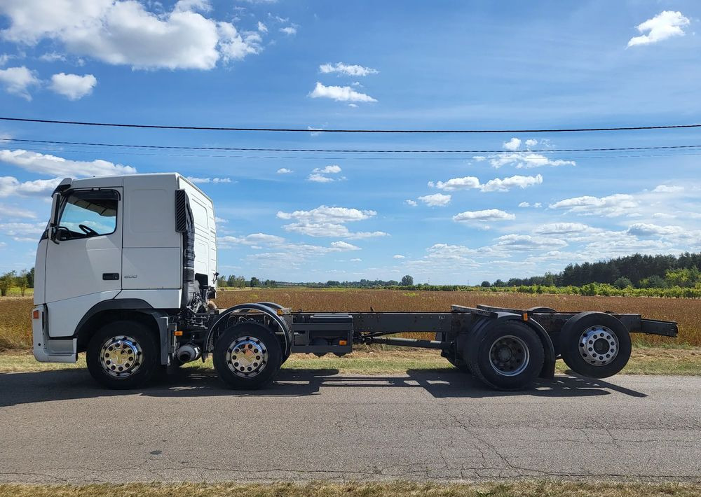 Volvo FH 500 8x2 - Cab chassis truck: picture 4 Volvo FH 500 8x2 - Cab chassis truck: picture 4