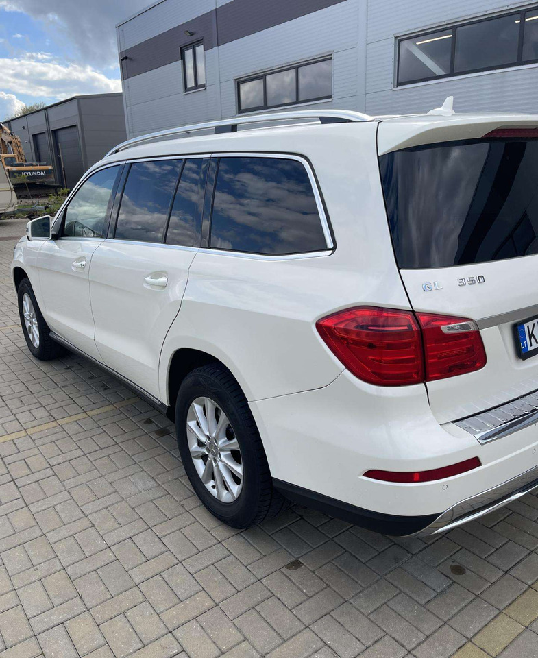 Mercedes-Benz GL350 - SUV: picture 5 Mercedes-Benz GL350 - SUV: picture 5