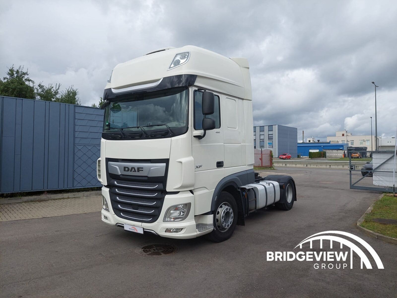 DAF XF450 - Tractor unit: picture 1 DAF XF450 - Tractor unit: picture 1