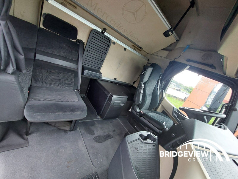 Tractor unit Mercedes-Benz Actros 1845 GIGA SOLO CABIN: picture 14 Tractor unit Mercedes-Benz Actros 1845 GIGA SOLO CABIN: picture 14