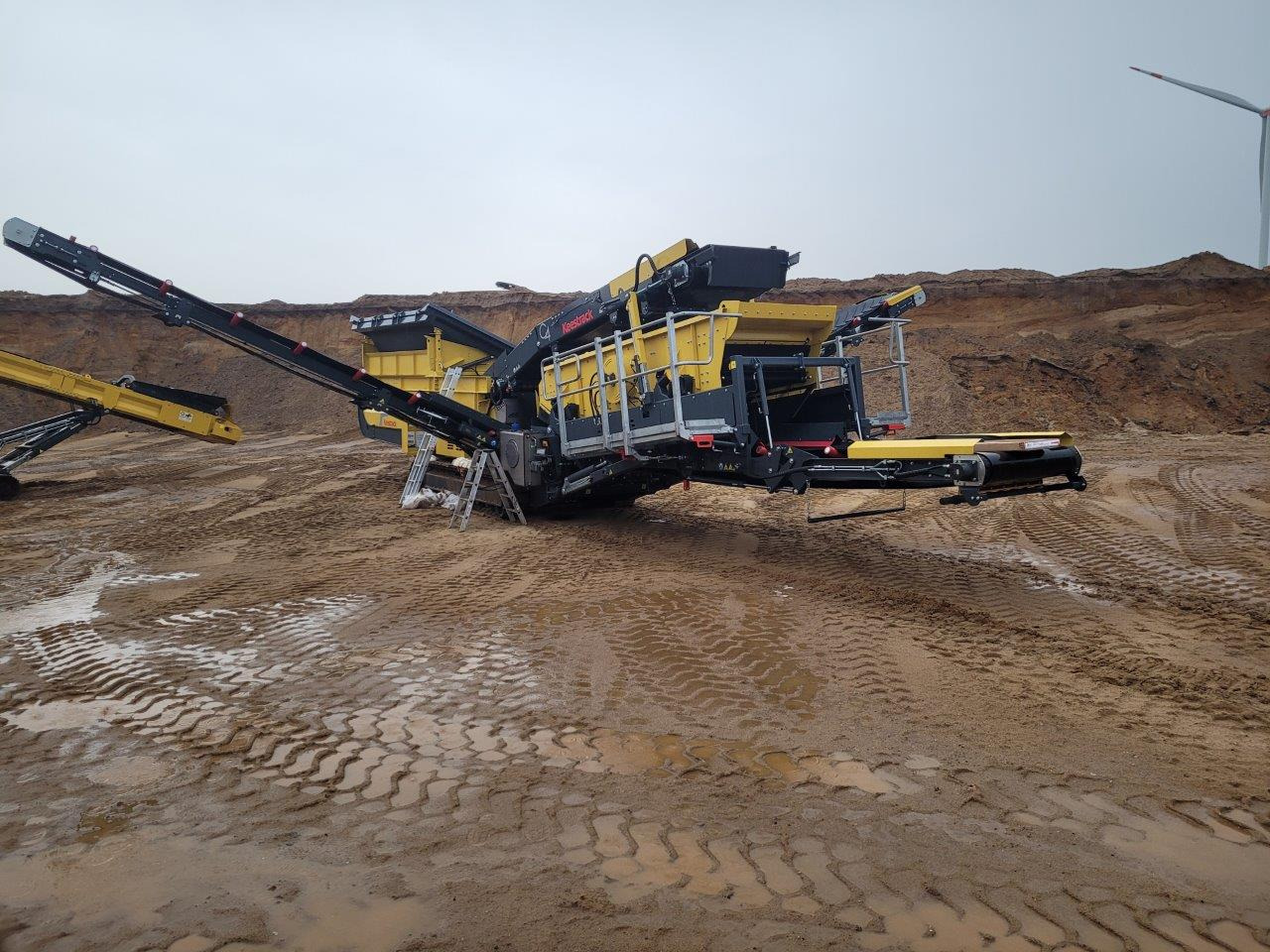 Keestrack C4 - Screener: picture 1 Keestrack C4 - Screener: picture 1