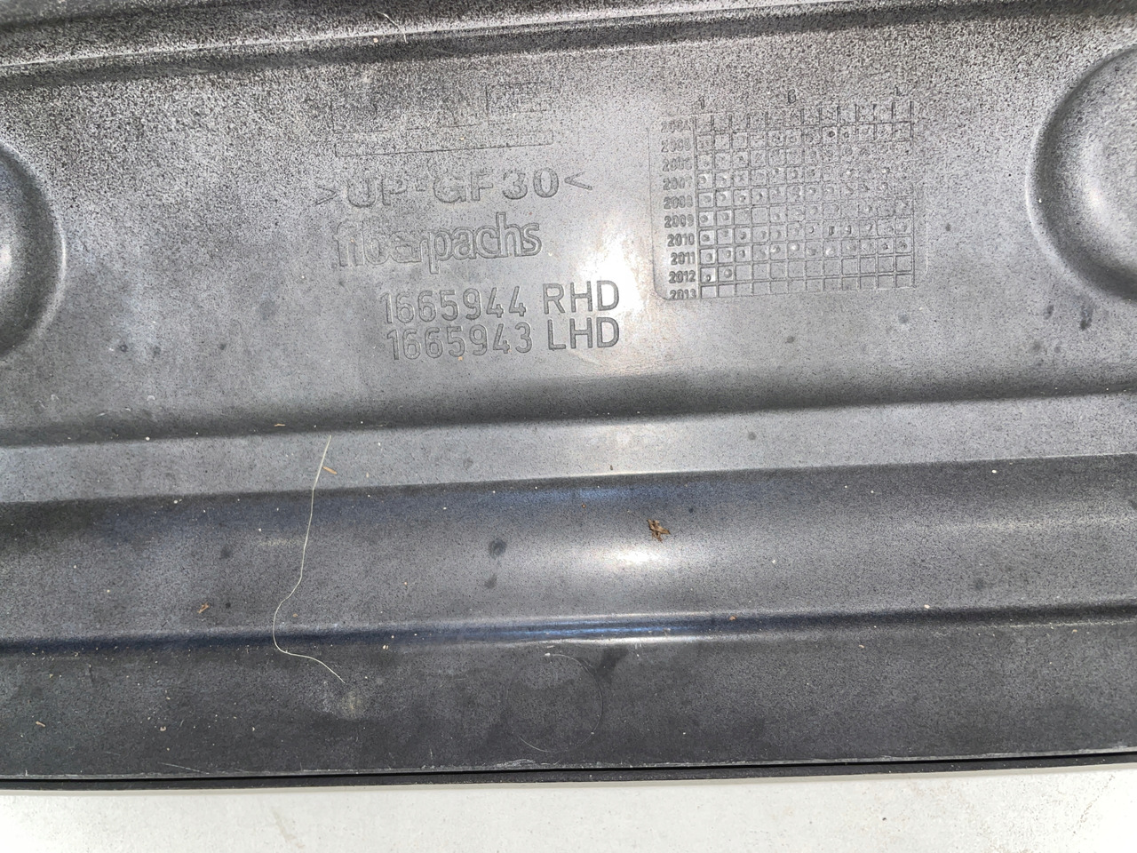 PODSZYBIE OSŁONA MASKOWNICA DAF 105 XF DAF 1665944 - Windscreen for Truck: picture 5 PODSZYBIE OSŁONA MASKOWNICA DAF 105 XF DAF 1665944 - Windscreen for Truck: picture 5