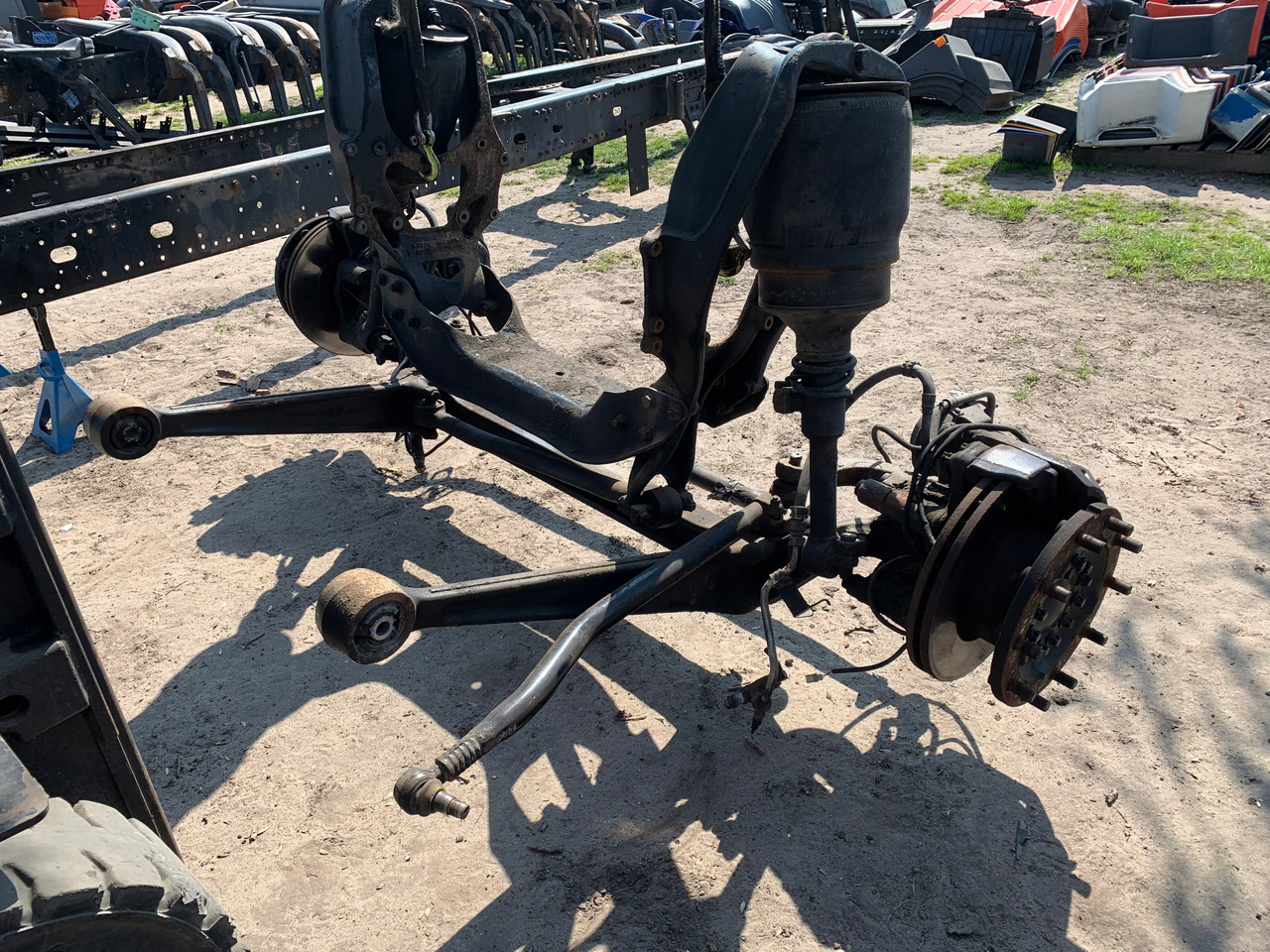 PRZEDNIA OŚ MAN TGX TGS TGA LOWDECK LOW DECK KMPL - Front axle for Truck: picture 3 PRZEDNIA OŚ MAN TGX TGS TGA LOWDECK LOW DECK KMPL - Front axle for Truck: picture 3