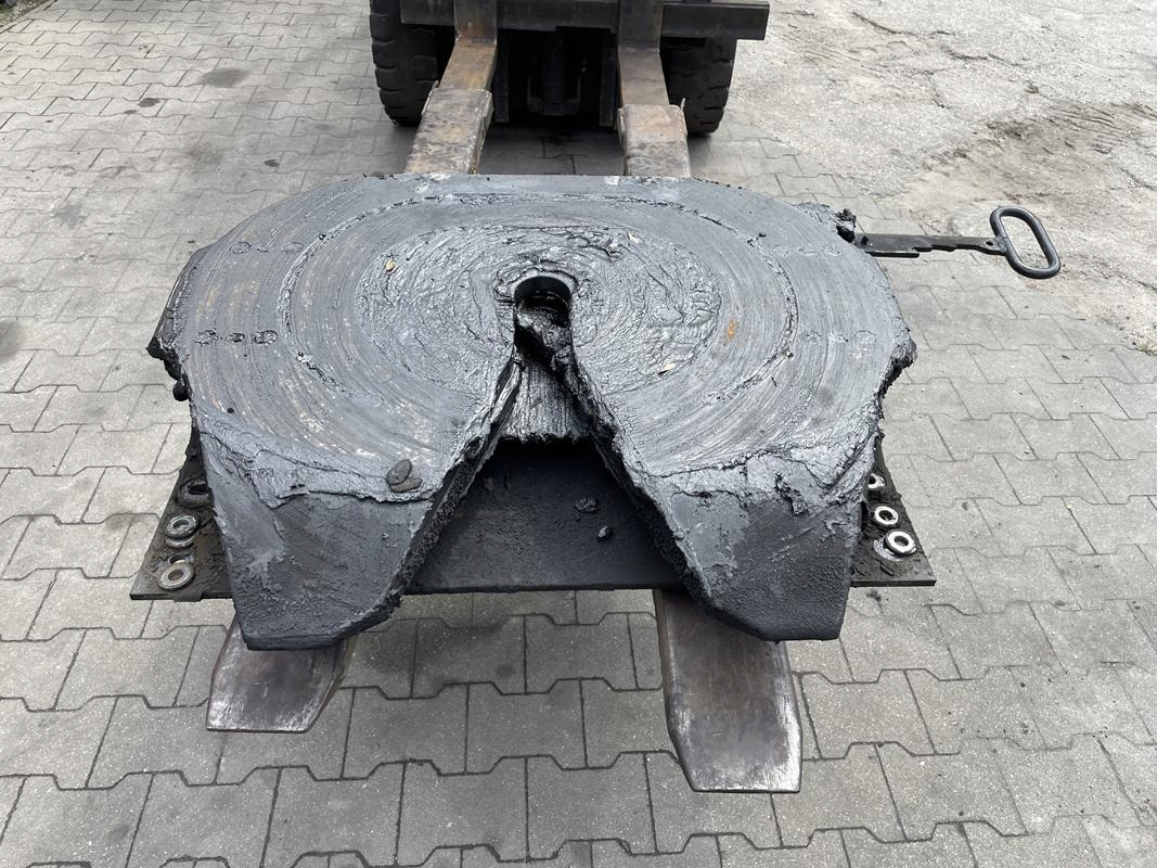 SIODŁO JOST MAN TGX TGS TGS 185 MM ZACZEP HAK - Fifth wheel coupling for Truck: picture 3 SIODŁO JOST MAN TGX TGS TGS 185 MM ZACZEP HAK - Fifth wheel coupling for Truck: picture 3
