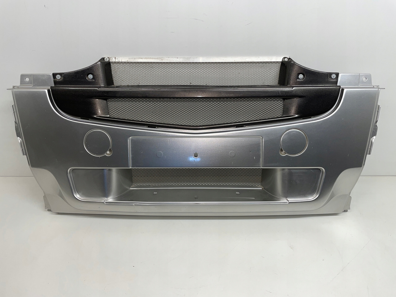 ŚRODEK ZDERZAK NAKŁADKA OSŁONA RENAULT MAGNUM DXI - Bumper for Truck: picture 1 ŚRODEK ZDERZAK NAKŁADKA OSŁONA RENAULT MAGNUM DXI - Bumper for Truck: picture 1