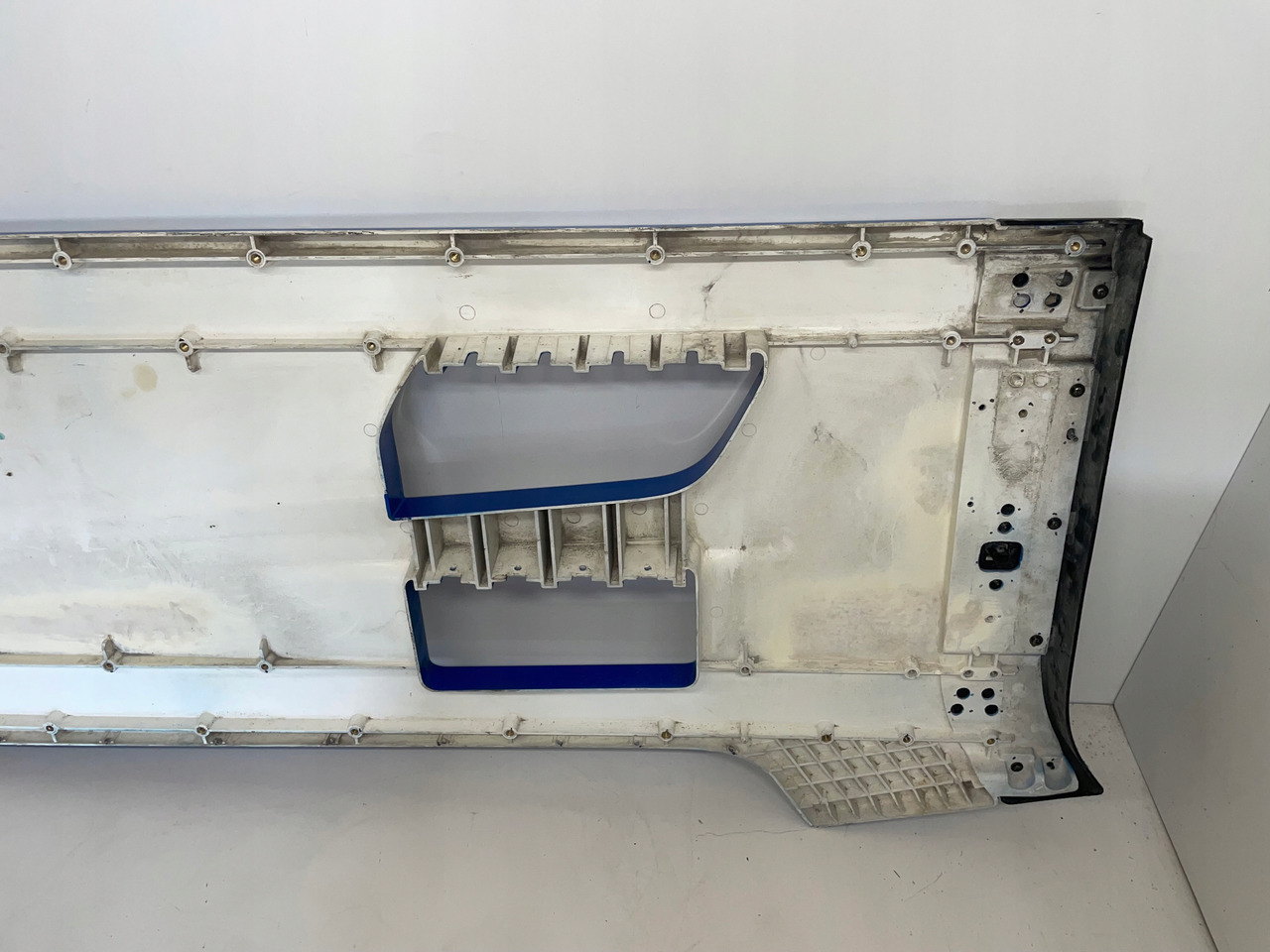 ZABUDOWA MIĘDZYOSIOWA SPOILER FORD F-MAX F MAX - Aerodynamics/ Spoiler for Truck: picture 5 ZABUDOWA MIĘDZYOSIOWA SPOILER FORD F-MAX F MAX - Aerodynamics/ Spoiler for Truck: picture 5