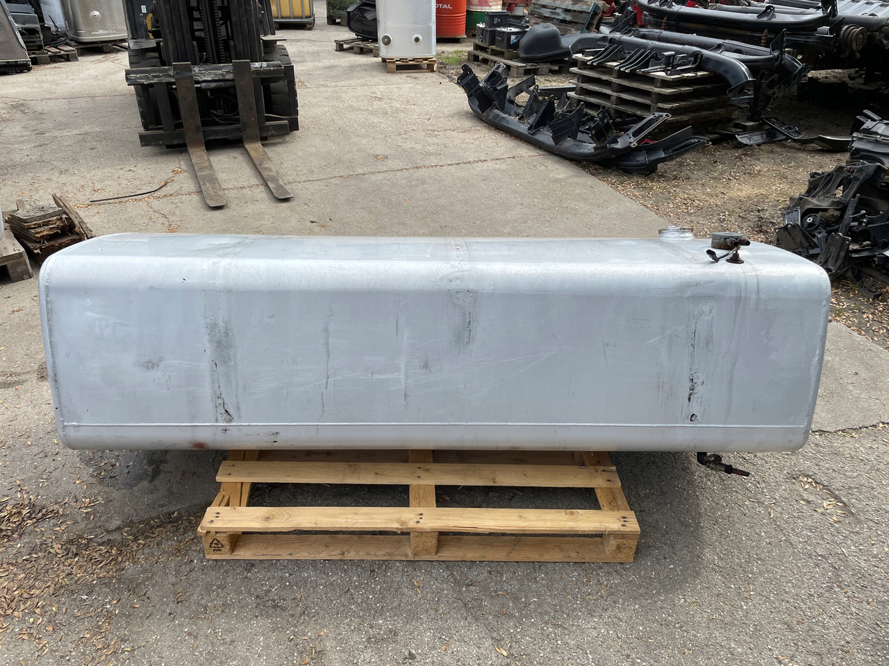 ZBIORNIK PALIWA IVECO MERCEDES 208 X 58 X 70 - Fuel tank for Truck: picture 5 ZBIORNIK PALIWA IVECO MERCEDES 208 X 58 X 70 - Fuel tank for Truck: picture 5