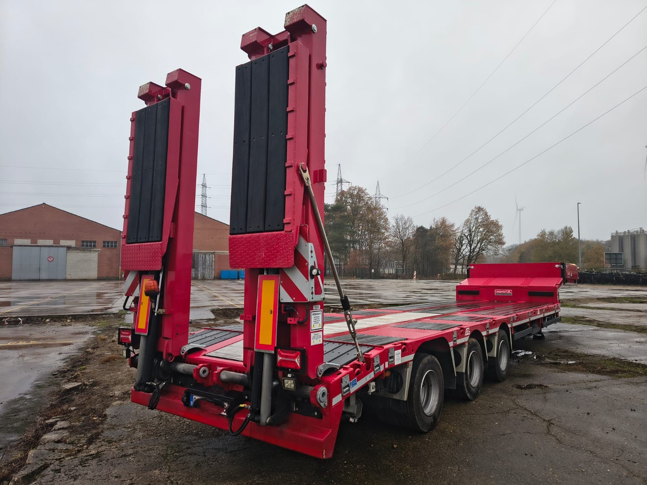 Langendorf SATU-30 - Low loader semi-trailer: picture 1 Langendorf SATU-30 - Low loader semi-trailer: picture 1