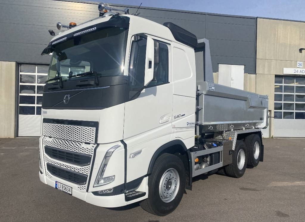 Volvo FH540 6x4  - Tipper: picture 1 Volvo FH540 6x4  - Tipper: picture 1
