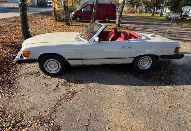 Mercedes-Benz SL - Convertible: picture 3 Mercedes-Benz SL - Convertible: picture 3