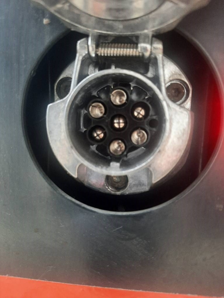 Tow tractor Linde P 60: picture 8