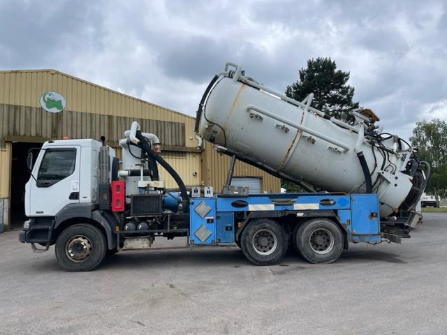 Renault Kerax 370 DCI - Vacuum truck: picture 3 Renault Kerax 370 DCI - Vacuum truck: picture 3