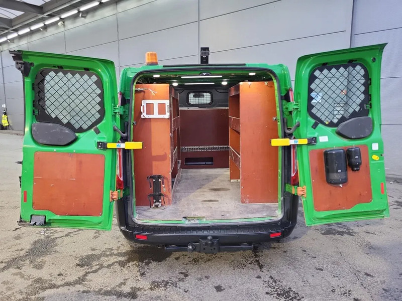 Ford Transit Custom L2H1 - Small van: picture 3 Ford Transit Custom L2H1 - Small van: picture 3