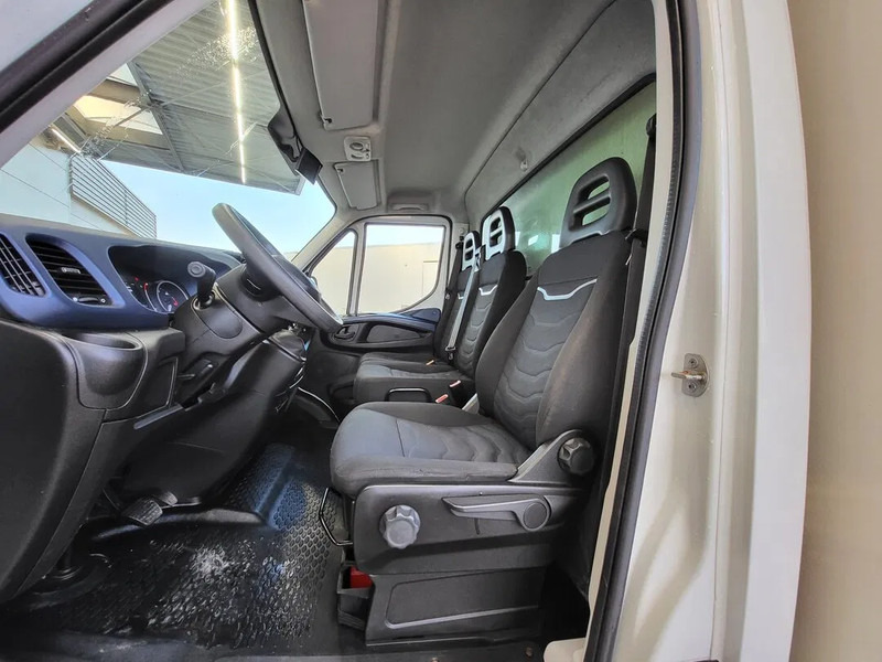 Panel van Iveco Daily 35S14: picture 9