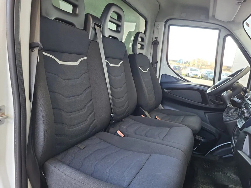 Panel van Iveco Daily 35S14: picture 10