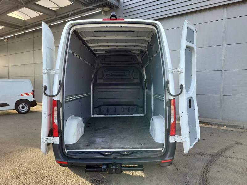 Mercedes-Benz Sprinter L2H2 - Panel van: picture 3 Mercedes-Benz Sprinter L2H2 - Panel van: picture 3