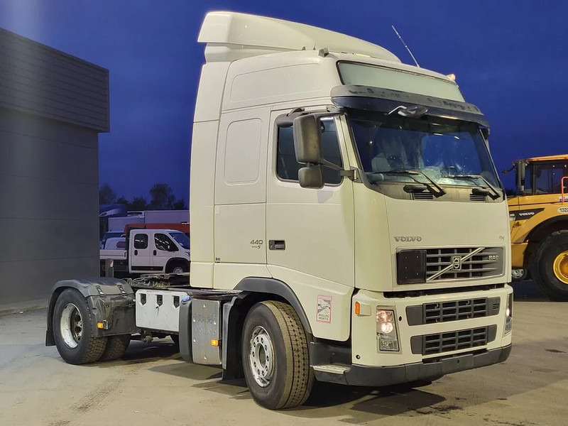 Volvo FH 440 - Tractor unit: picture 3 Volvo FH 440 - Tractor unit: picture 3