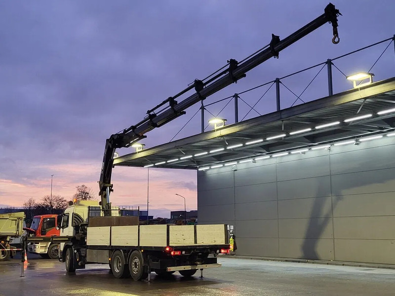 Volvo FM 400 Automatic Euro4 Clima Cruise PTO Camera Euro4 2007 - Crane truck: picture 3 Volvo FM 400 Automatic Euro4 Clima Cruise PTO Camera Euro4 2007 - Crane truck: picture 3