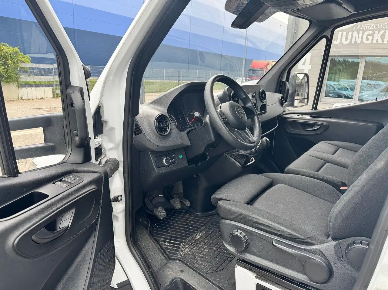 Box van Mercedes-Benz Sprinter 315 CDI Maxi Lang Koffer Klima: picture 8 Box van Mercedes-Benz Sprinter 315 CDI Maxi Lang Koffer Klima: picture 8