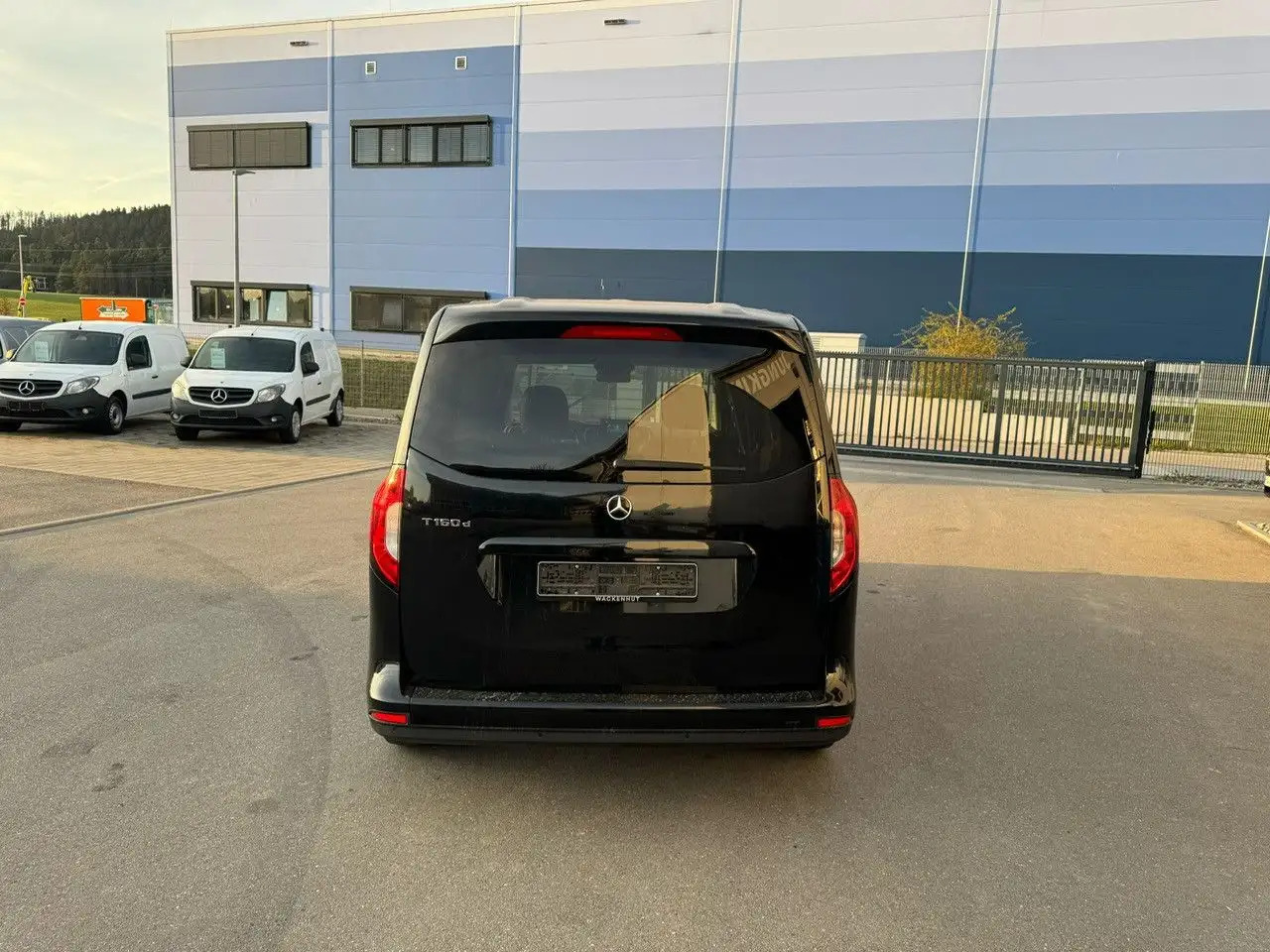 Lease a Mercedes-Benz T-Class T -Klasse 160 d standard Mercedes-Benz T-Class T -Klasse 160 d standard: picture 11