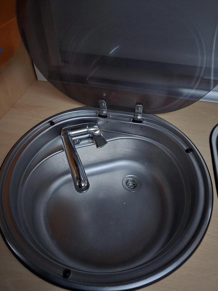 Wohnwagen TEC Tour 445 TDF Mover, Markise, Dusche - Caravan: picture 2 Wohnwagen TEC Tour 445 TDF Mover, Markise, Dusche - Caravan: picture 2