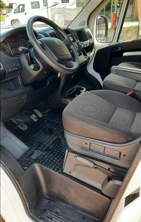 PEUGEOT BOXER 2.2 BlueHDI 350 FT L3H2 Pro - Box van: picture 5 PEUGEOT BOXER 2.2 BlueHDI 350 FT L3H2 Pro - Box van: picture 5