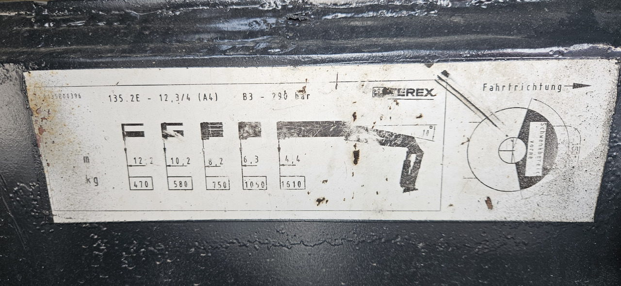 Lease a MERCEDES-BENZ Axor 1833 4x4 MERCEDES-BENZ Axor 1833 4x4: picture 6