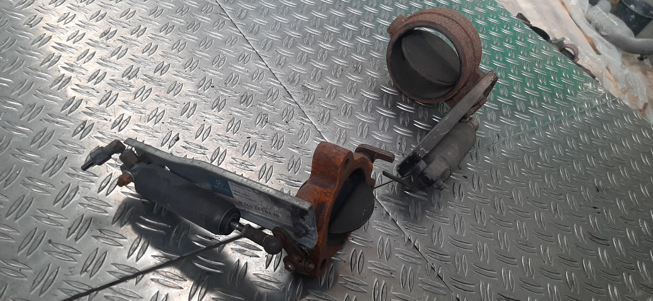 Gebrauchte MAN und DB Motorbremsen, Artikel - Nr. : 81.99999 - 9999 - Engine and parts for Truck: picture 3 Gebrauchte MAN und DB Motorbremsen, Artikel - Nr. : 81.99999 - 9999 - Engine and parts for Truck: picture 3