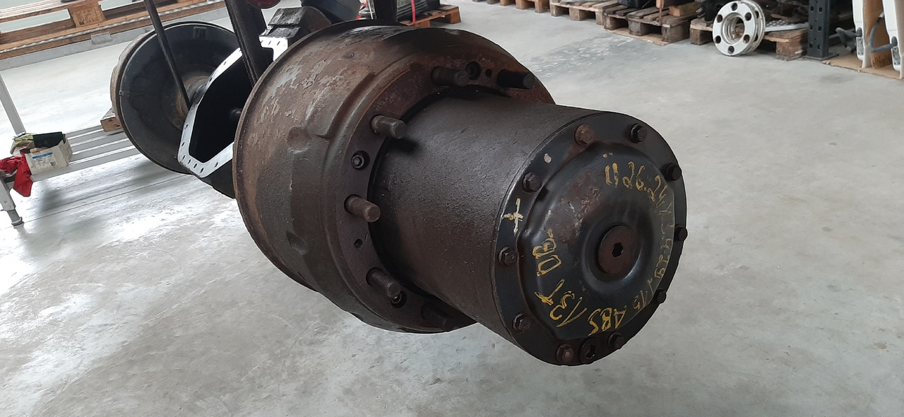 Gebrauchte MB 1838 LS, SK, Planetenachse, Artikel - Nr. : 81.99999 - 9999 - Rear axle for Truck: picture 1 Gebrauchte MB 1838 LS, SK, Planetenachse, Artikel - Nr. : 81.99999 - 9999 - Rear axle for Truck: picture 1