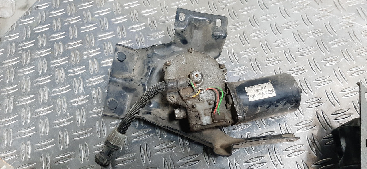 Gebrauchter DB 808 und MAN F 2000 Wischermotor mit Gestänge , Artikel - Nr. : 81.99999 - 9999 - Wiper for Truck: picture 5 Gebrauchter DB 808 und MAN F 2000 Wischermotor mit Gestänge , Artikel - Nr. : 81.99999 - 9999 - Wiper for Truck: picture 5