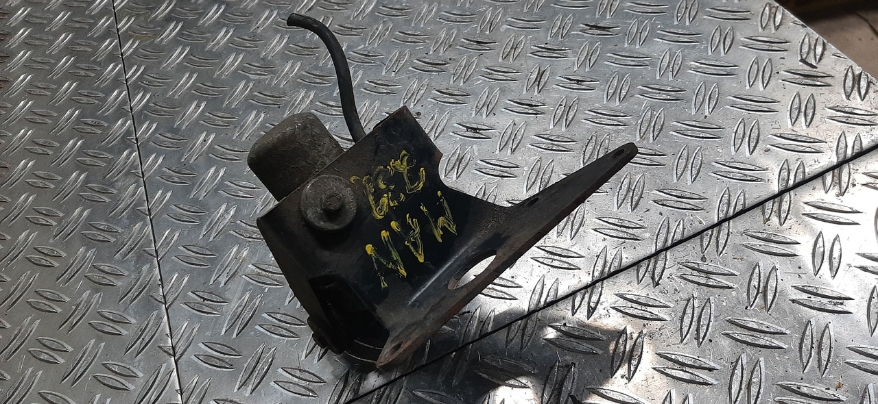 Gebrauchter MAN 19.232, F 90 Wischermotor, Artikel - Nr. : 81.99999 - 9999 - Wiper for Truck: picture 2 Gebrauchter MAN 19.232, F 90 Wischermotor, Artikel - Nr. : 81.99999 - 9999 - Wiper for Truck: picture 2