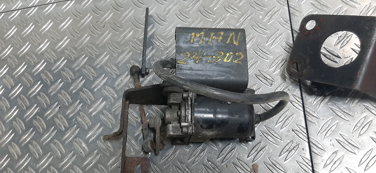 Gebrauchter MAN 19.422 und 24.302 Wischermotor, Artikel - Nr. : 81.99999 - 9999 - Wiper for Truck: picture 4 Gebrauchter MAN 19.422 und 24.302 Wischermotor, Artikel - Nr. : 81.99999 - 9999 - Wiper for Truck: picture 4