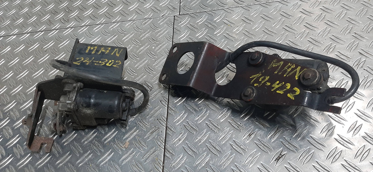 Gebrauchter MAN 19.422 und 24.302 Wischermotor, Artikel - Nr. : 81.99999 - 9999 - Wiper for Truck: picture 1 Gebrauchter MAN 19.422 und 24.302 Wischermotor, Artikel - Nr. : 81.99999 - 9999 - Wiper for Truck: picture 1