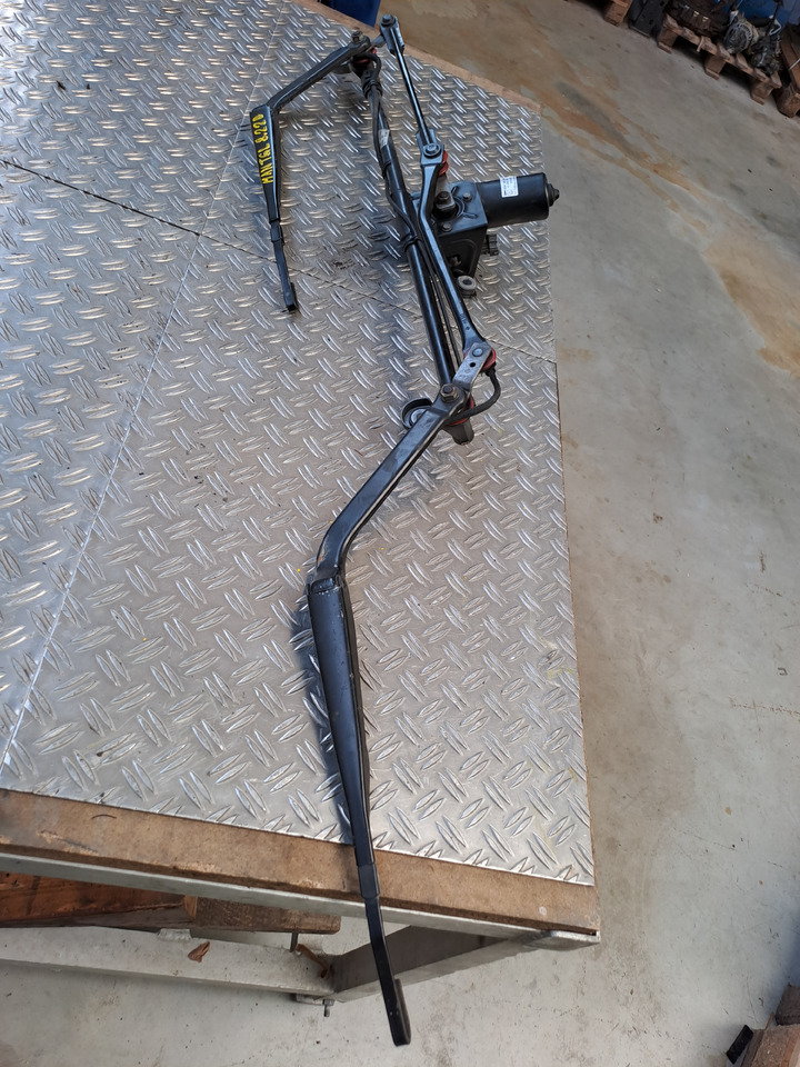 Gebrauchter MAN TGL 8.220 Scheibenwischergestänge und Wischermotor, Artikel - Nr.: 81.26411 - 6118 - Wiper for Truck: picture 2 Gebrauchter MAN TGL 8.220 Scheibenwischergestänge und Wischermotor, Artikel - Nr.: 81.26411 - 6118 - Wiper for Truck: picture 2