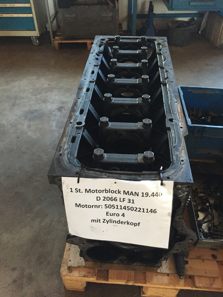Gebrauchter Motorblock MAN TGA 19.440, Euro 4, Typ : D 2066 LF 31, Artikel - Nr. : 51.01102 - 6432 - Cylinder block for Truck: picture 1 Gebrauchter Motorblock MAN TGA 19.440, Euro 4, Typ : D 2066 LF 31, Artikel - Nr. : 51.01102 - 6432 - Cylinder block for Truck: picture 1