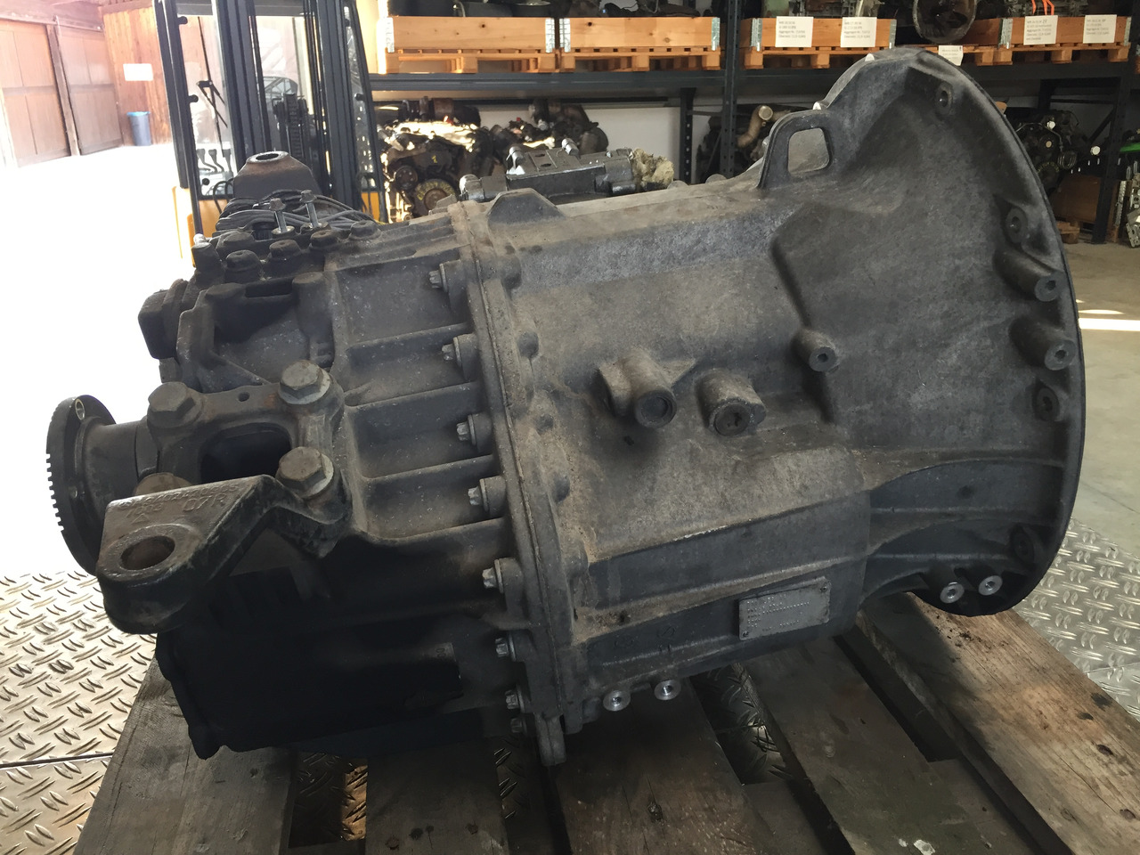 Gebrauchtes Getriebe MB Axor 1824, Typ : G 85 - 6, Artikel - Nr. : A 001 280 36 00 - Gearbox for Truck: picture 3 Gebrauchtes Getriebe MB Axor 1824, Typ : G 85 - 6, Artikel - Nr. : A 001 280 36 00 - Gearbox for Truck: picture 3