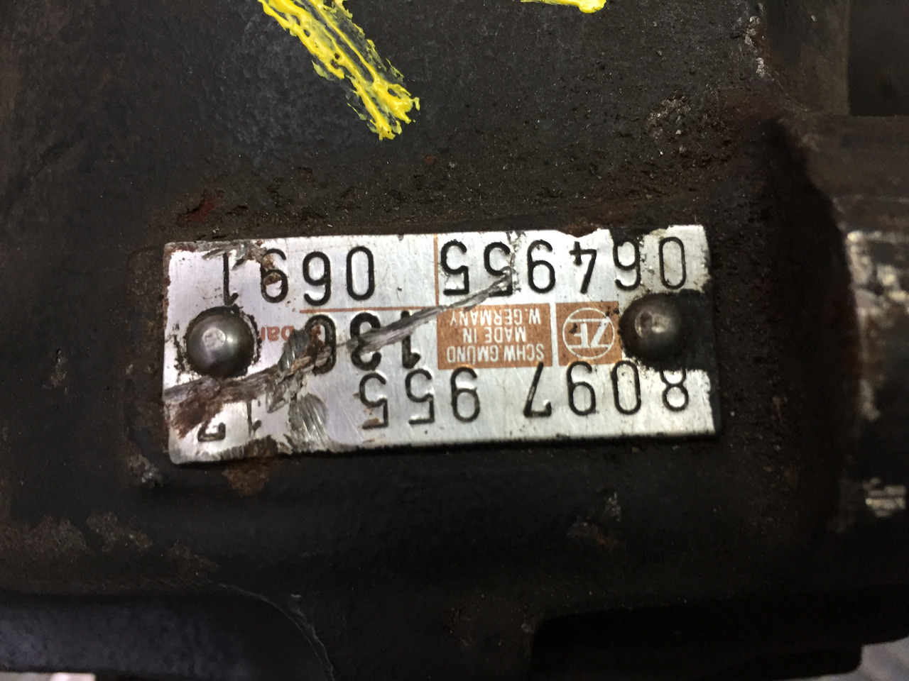 Steering gear for Truck Gebrauchtes Lenkgetriebe MAN F90, 17.232, Artikel - Nr.: 81.9999 - 9999: picture 6 Steering gear for Truck Gebrauchtes Lenkgetriebe MAN F90, 17.232, Artikel - Nr.: 81.9999 - 9999: picture 6