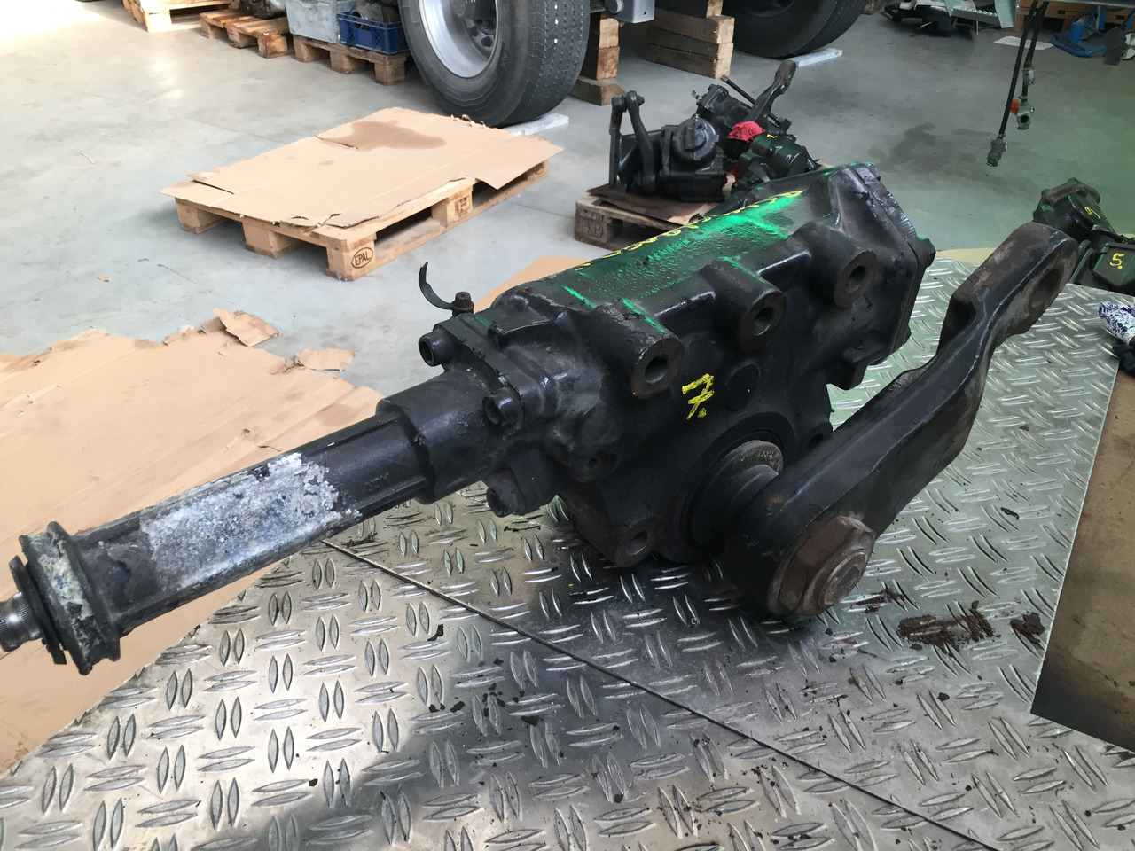 Steering gear for Truck Gebrauchtes Lenkgetriebe MAN TGA 26.480, Artikel - Nr.: 81.46200-6425: picture 10 Steering gear for Truck Gebrauchtes Lenkgetriebe MAN TGA 26.480, Artikel - Nr.: 81.46200-6425: picture 10