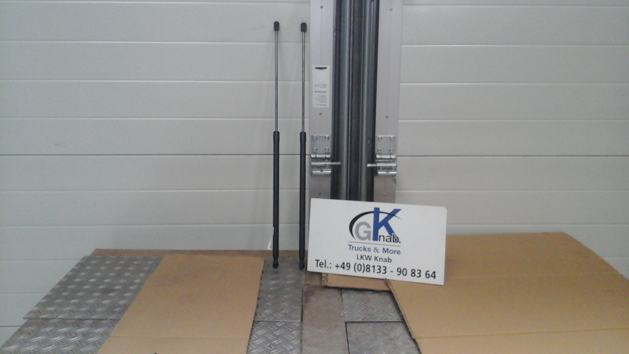 Neuwertige Gasfeder / Frontklappe TGM / TG3, Artikel - Nr.: 81.97006 - 0042 - Hood for Truck: picture 1 Neuwertige Gasfeder / Frontklappe TGM / TG3, Artikel - Nr.: 81.97006 - 0042 - Hood for Truck: picture 1