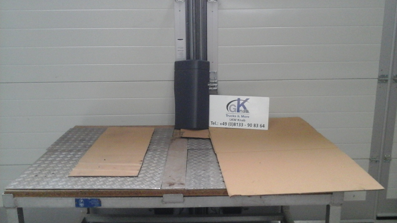 Neuwertige Kotflügelverlängerung MAN TGM / TG3 rechts, Artikel - Nr.: 81.61211 - 0158 - Fender for Truck: picture 1 Neuwertige Kotflügelverlängerung MAN TGM / TG3 rechts, Artikel - Nr.: 81.61211 - 0158 - Fender for Truck: picture 1