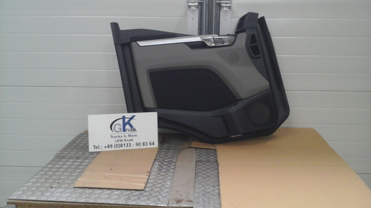 Neuwertige Türverkleidung rechts MAN TGM / TG3 Artikel - Nr.: 81.62630 - 3611 - Door and parts for Truck: picture 2 Neuwertige Türverkleidung rechts MAN TGM / TG3 Artikel - Nr.: 81.62630 - 3611 - Door and parts for Truck: picture 2