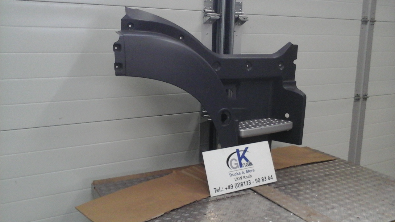 Neuwertiger MAN TGM / TG3 Einstiegkotflügel kurz, komplett, rechts Artikel - Nr.: 81.61520 - 0210 - Fender for Truck: picture 3 Neuwertiger MAN TGM / TG3 Einstiegkotflügel kurz, komplett, rechts Artikel - Nr.: 81.61520 - 0210 - Fender for Truck: picture 3